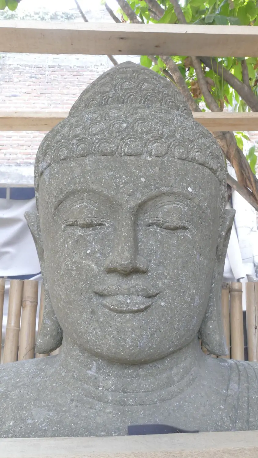  Product image 2 of the product “Seated Buddha, 209cm high, natural green ”